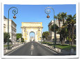 Триумфальная арка (Arc de Triomphe). Недалекое прошлое. В настоящее время пальмы вырублены. Фото Philippe Audiot